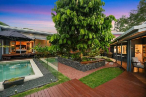 Living On The Edge - A Private Oasis in Paradise Redlynch